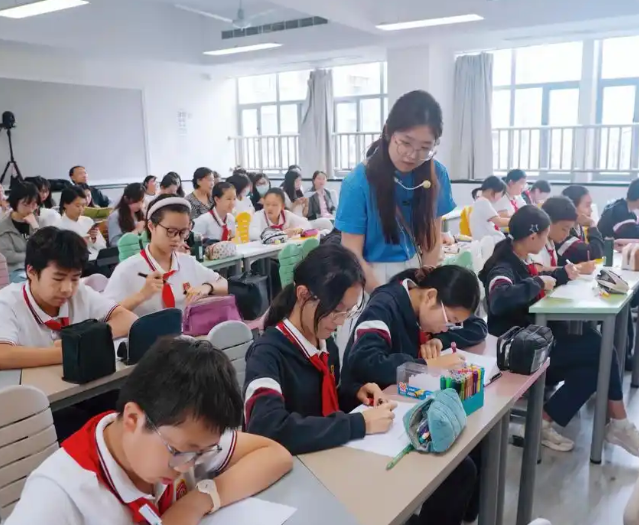 将庞大的差异教育理念转化为日常的实在画面需要坚实的实践途径 将庞大的差异教育理念转化为日常的实在画面需要坚实的实践途径