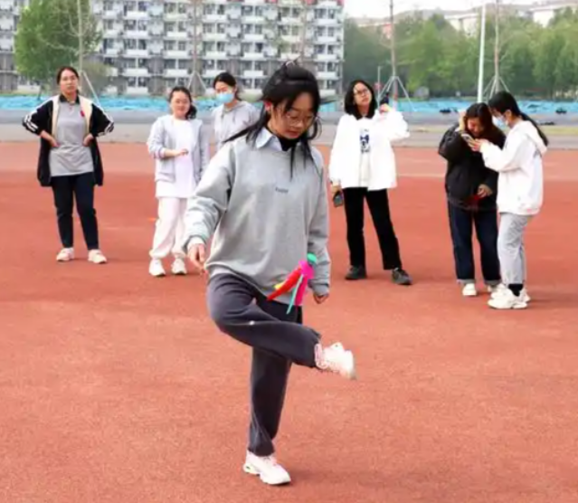很好的渠道学生也能够找到很多伙伴不只是体育运动 很好的渠道学生也能够找到很多伙伴不只是体育运动